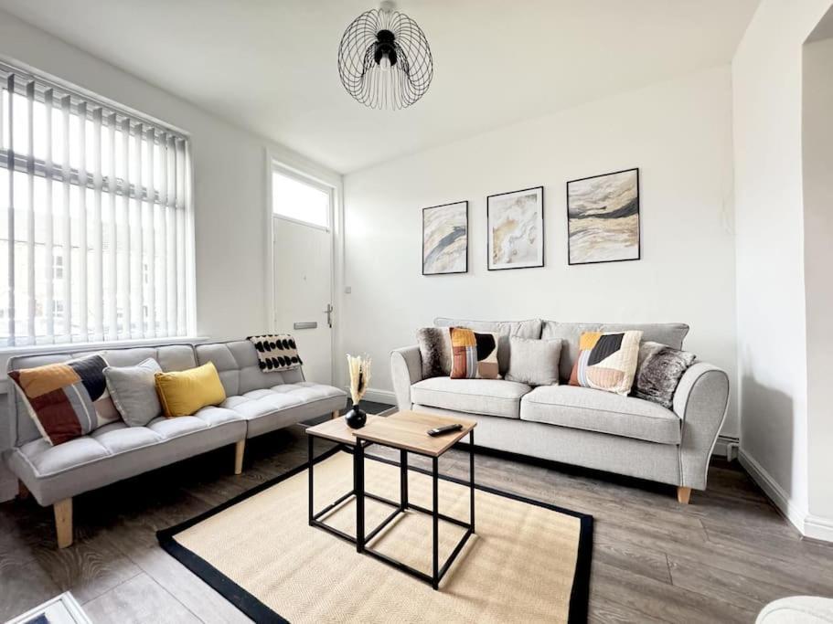 Stylish Home In York - Free Wifi & Parking - Close To Racecourse & City Centre מראה חיצוני תמונה
